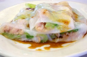 RiceCrepe 300x199 Chang Fen ~ Rice Crepes with Filling